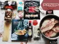 Składniki na pyszny ramen na pierwszy raz: suszone grzyby, nori, sos sojowy, makaron somen, sezam i kurczak do bulionu.