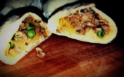Pyszne baozi z mięsem i groszkiem, idealne na obiad. Oto prosty baozi przepis!